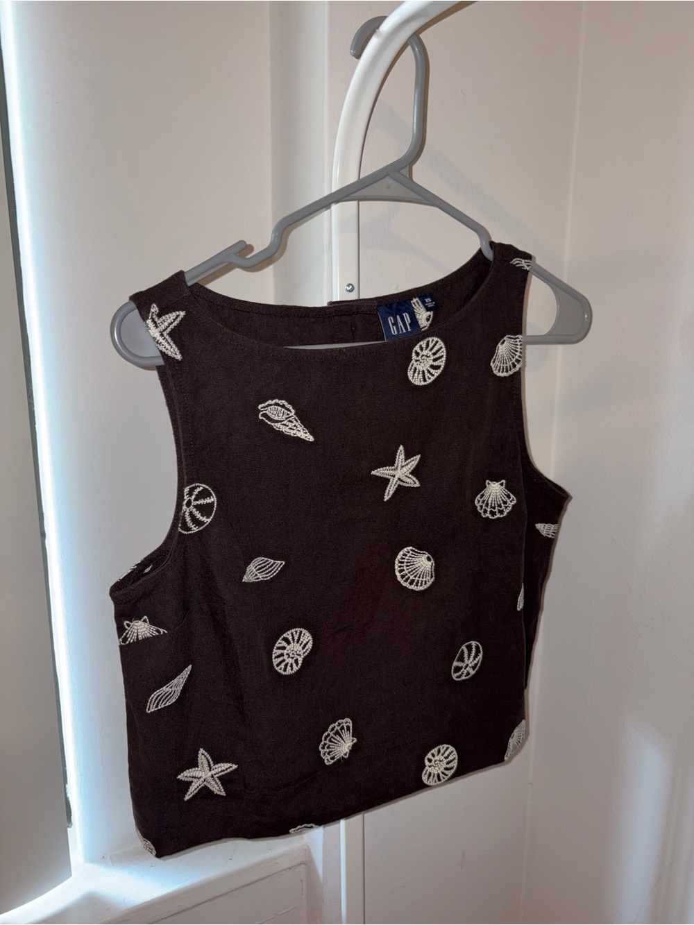 GAP Black Tank Top with White Seashell Embroidery